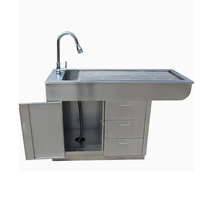 Veterinaarkliiniku lemmikloomade hooldamise laud